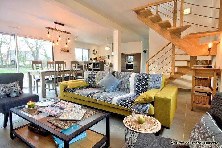 Casa de huéspedes para 6 personas, con terraza y jardín - 1