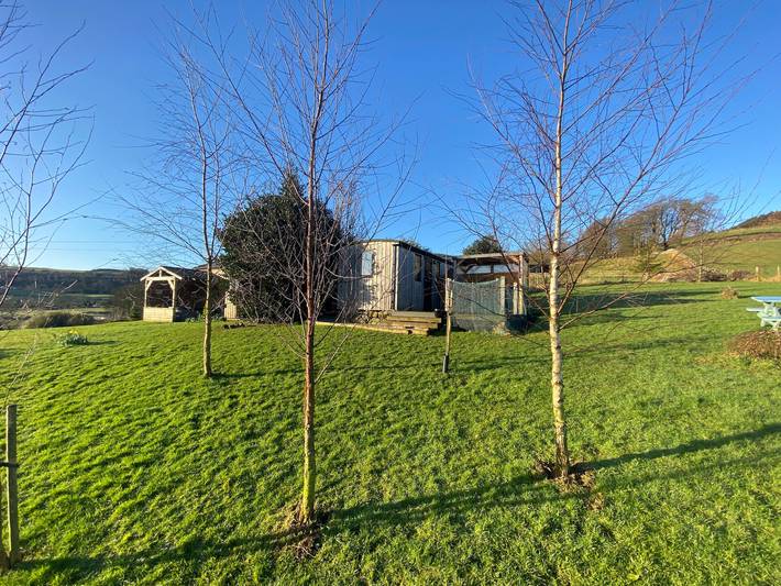 Ferienhaus für 2 Personen, mit Whirlpool und Terrasse sowie Garten und Seeblick in Schottland