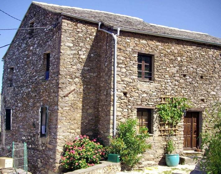 Gîte pour 4 personnes, avec jardin et vue à San-Giovanni-di-Moriani