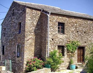 Gîte pour 4 personnes, avec jardin et vue à San-Giovanni-di-Moriani
