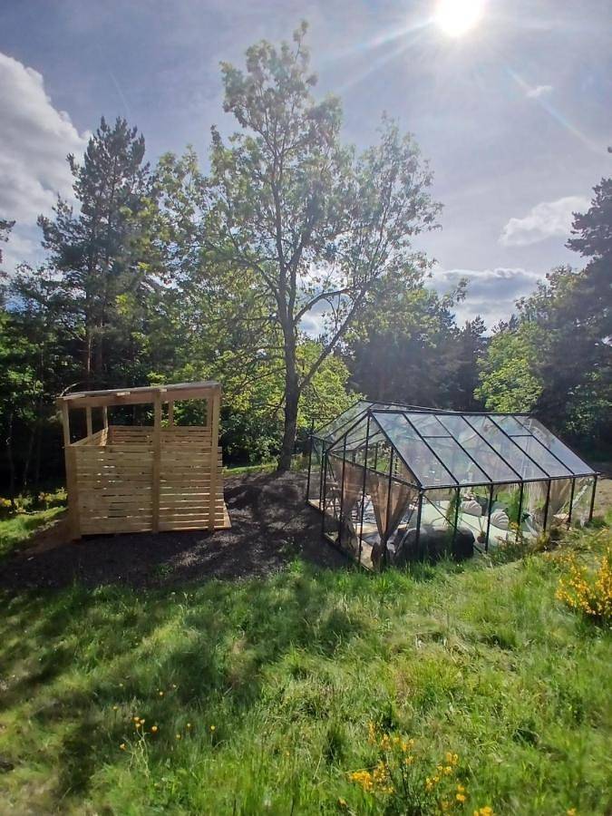 Gîte pour 3 personnes, avec jacuzzi ainsi que sauna et jardin à Laussonne - 4