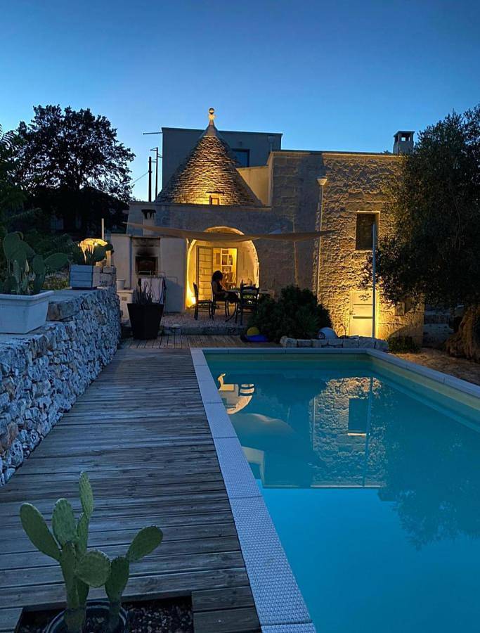 Maison de vacances pour 6 personnes, avec Balcon et Terrasse ainsi que Jardin et Piscine à Casalini