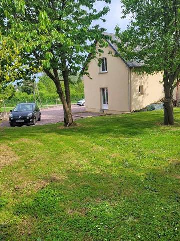 Gîte pour 5 personnes, avec vue et jardin à Ryes