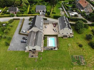 Chambre d’hôte pour 2 personnes, avec jardin ainsi que vue et piscine dans La Reid