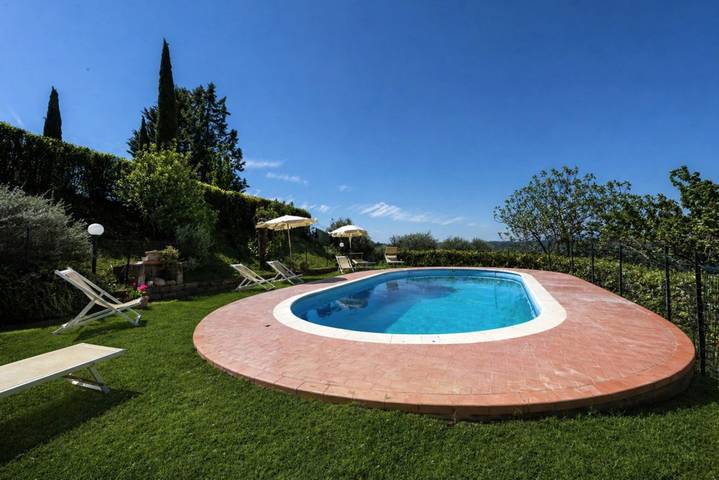 Villa per 10 persone, con piscina e giardino a San Miniato