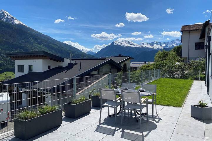 Ferienwohnung für 6 Personen, mit Terrasse in Stanz bei Landeck