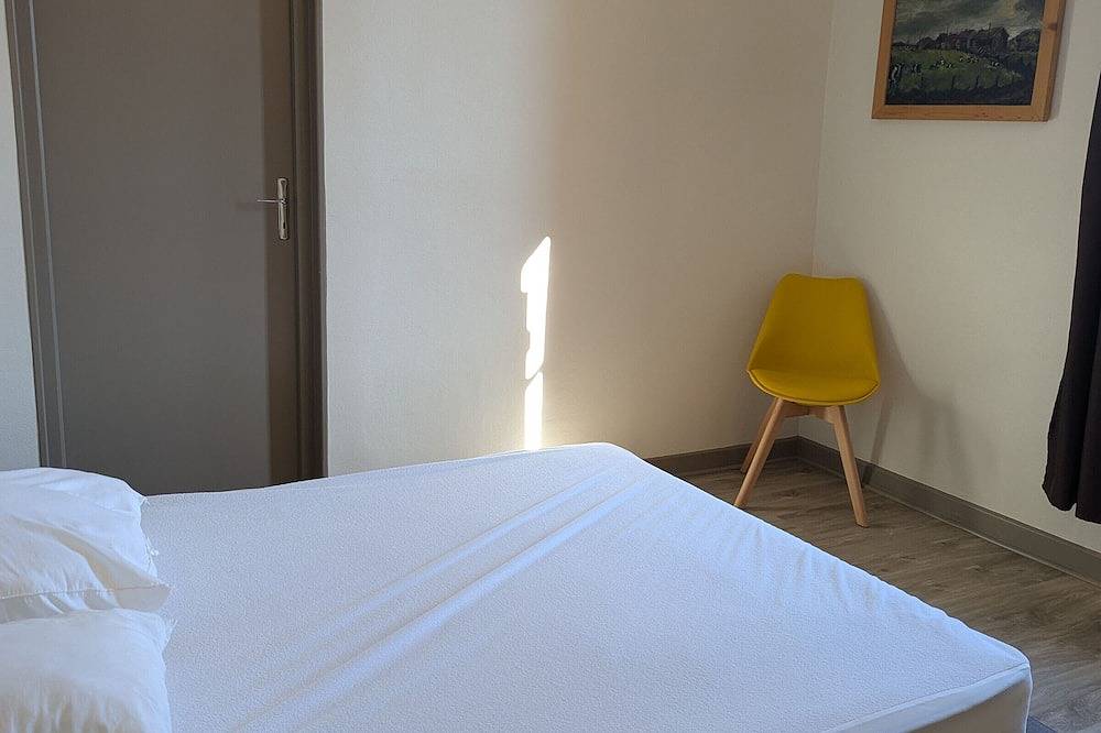 Renoviertes Ferienhaus in Futeau: 3 Schlafzimmer, moderne Küche, grünes Umfeld, Wlan! in Futeau, Verdun