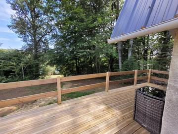 Chalet für 2 Personen, mit Seeblick und Ausblick sowie Garten in Frankreich