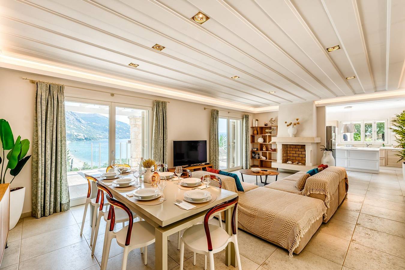Villa Elia Mare in Mparmpati, Corfou