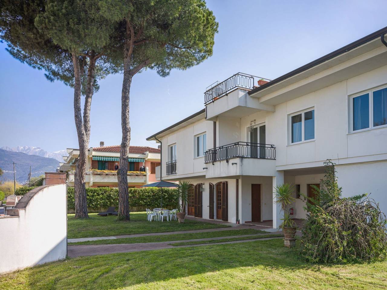 Ganze Wohnung, Grande Appartamento - Grande Appartamento 649.1 in Marina di Massa, Massa
