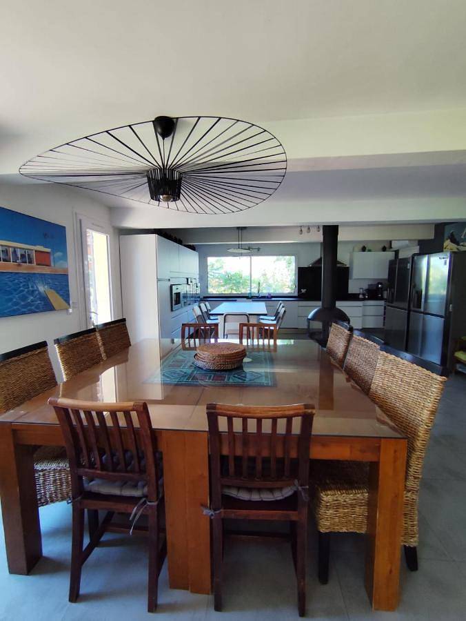 Location de vacances pour 16 personnes, avec sauna et vue ainsi que jardin et piscine, animaux acceptés à Peynier - 4