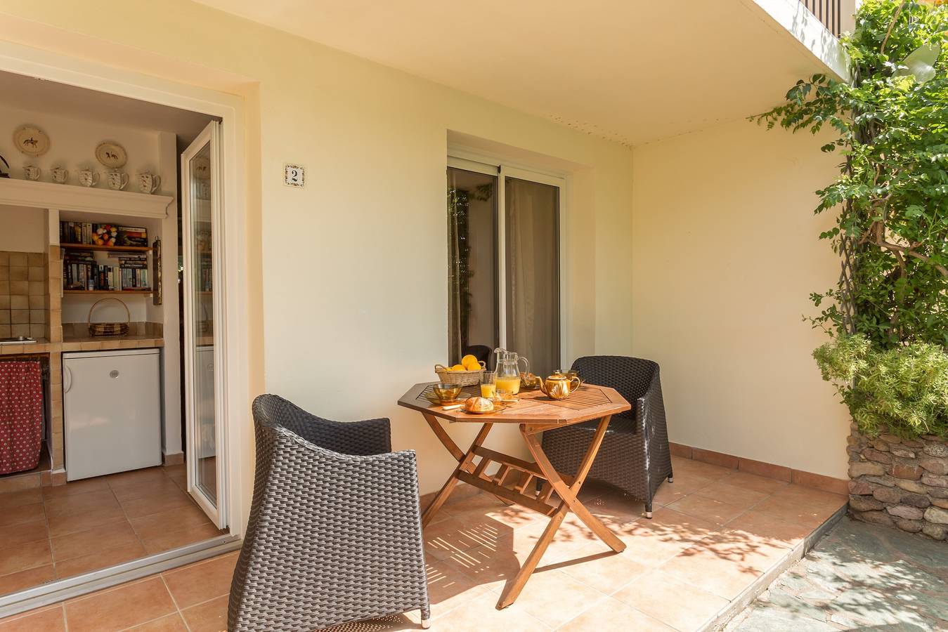 Apartamento en hotel 'Le Home - Estudio en Calvi' con piscina, balcón y aire acondicionado in Calvi, Region de Calvi