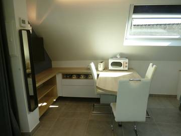 Gîte pour 3 personnes, avec terrasse et jardin à Bieuzy