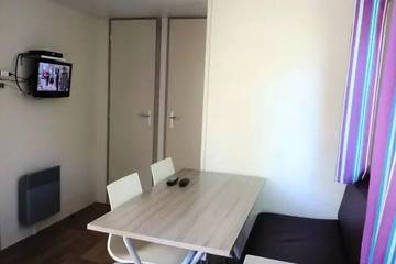 Camping pour 4 Personnes dans Champagnac-le-Vieux, Parc Naturel Régional Livradois-Forez, Photo 3