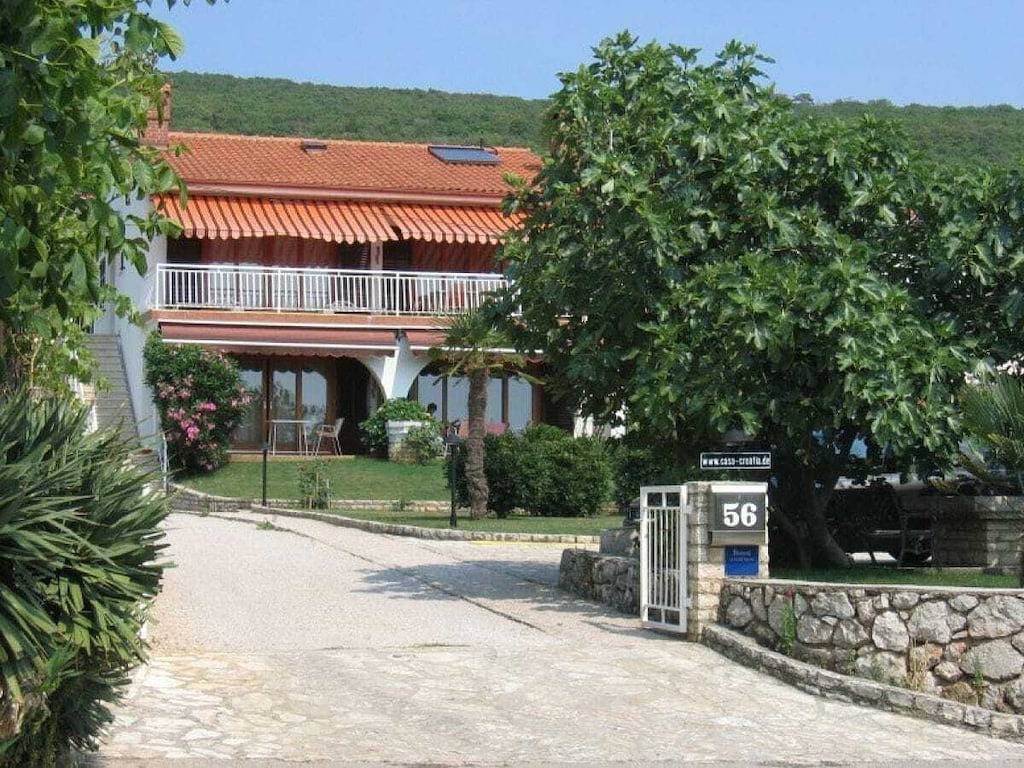 Vakantieappartement in Punat met zwembad in Punat, Krk