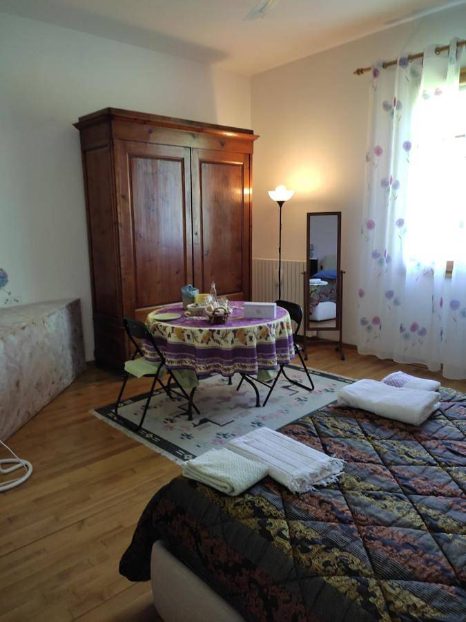 Chambre d’hôte pour 2 personnes, avec vue ainsi que jardin et vue sur le lac, adapté aux familles à Florence - 3