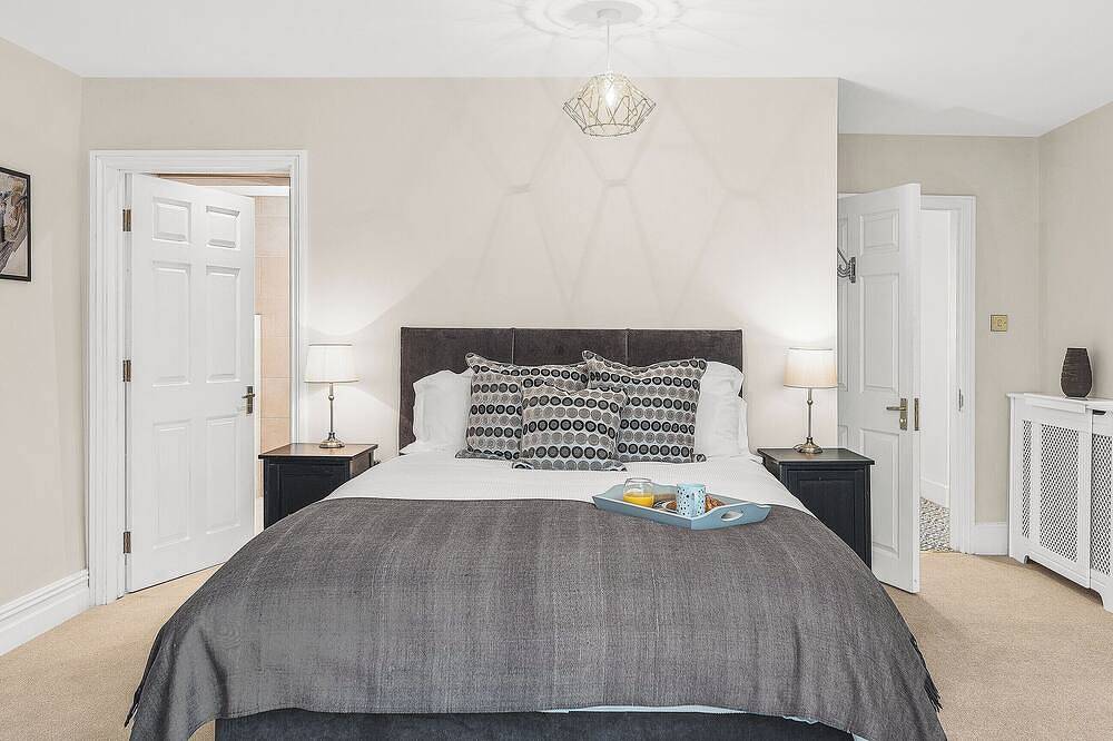Explore the City of Bristol while staying at The Avenue. in Bristol, South West England