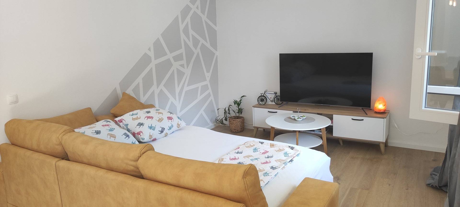 Cały apartament, One-bedroom apartment by the sea in Grebastica, Żupania szybenicko-knińska