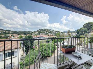 Gîte pour 2 personnes, avec balcon et vue dans Casino De Cassis