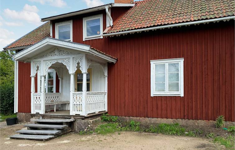 Hus för 7 Personer med trädgård in Vimmerby