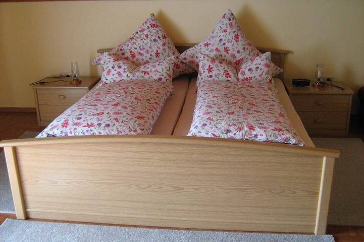 Ferienwohnung für 4 Personen, mit Garten und Balkon in Arnbruck - 2