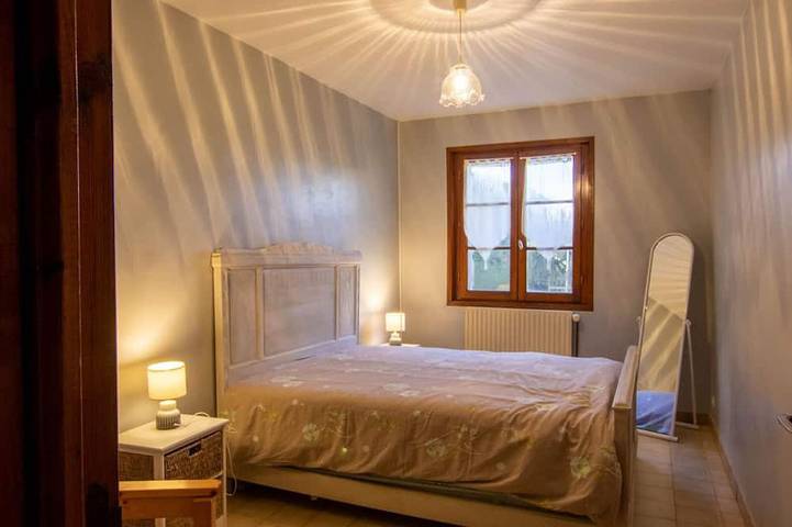 Gîte pour 6 personnes, avec jardin et piscine à Naussannes - 2