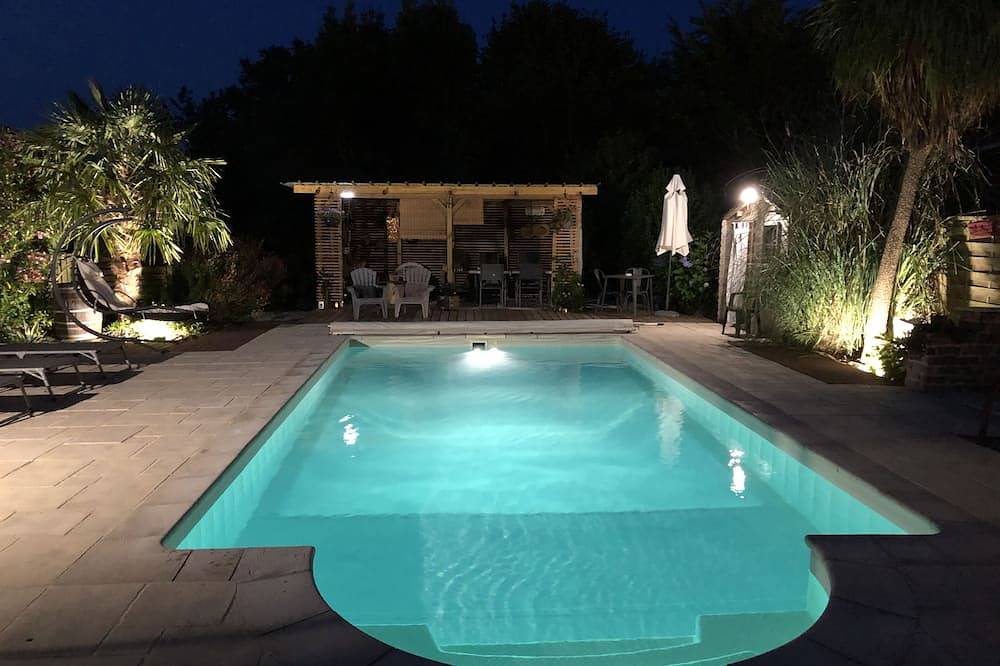 Casa de campo piscina climatizada a 15 minutos del Golfo de Morbihan in Sulniac, Parque natural regional del Golfo de Morbihan