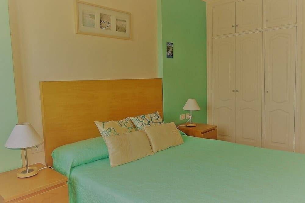 Hel leilighet, Romantic Retreat In Prime Position With Stunning Views To Cliffs, Marina & Sea. in Playa de los Guíos, Santiago del Teide