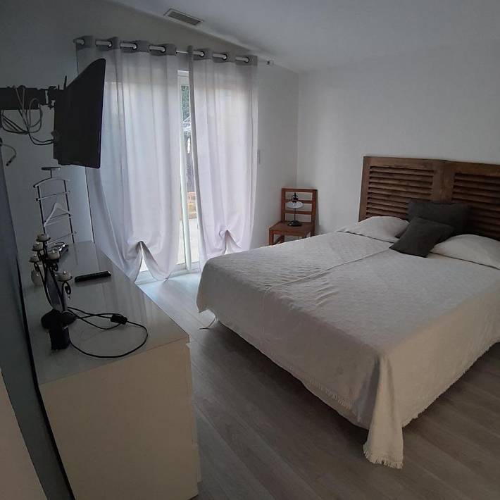 Chambre d’hôte pour 8 personnes, avec jardin ainsi que piscine et vue dans Minervois - 4