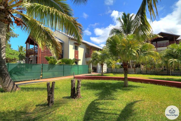 Gîte pour 4 personnes, avec jardin et terrasse à La Saline les Bains - 4