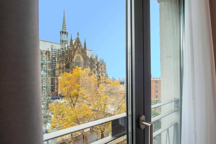 Hotel für 4 Personen, mit Ausblick und Terrasse in Kölner Dom - 2
