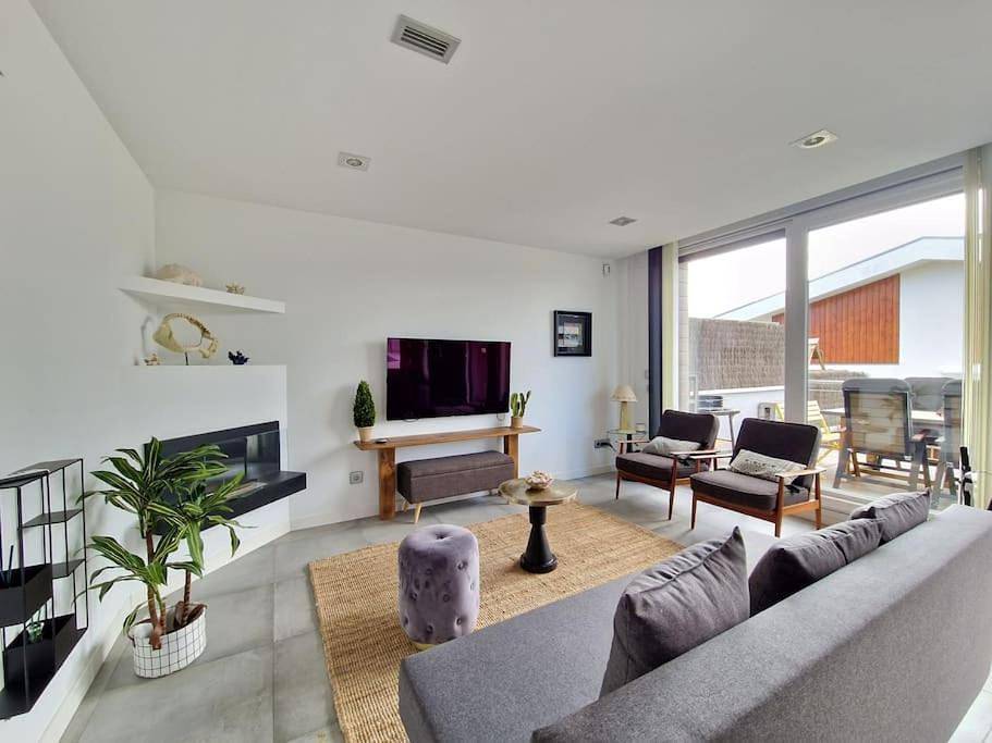 Three-Bedroom House in Sopelana, Baskische Küste (Spanien)