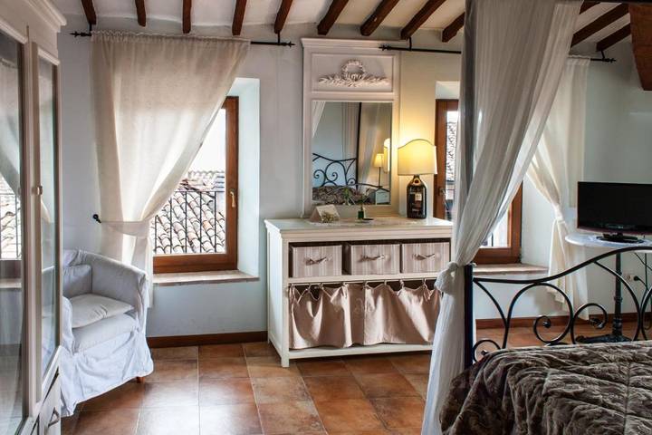 Maison d’hôte pour 2 personnes, avec terrasse, animaux acceptés à Montalcino - 2