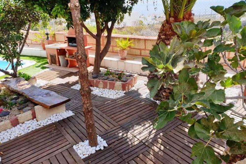 Romántica, histórica casa de campo con jardín tropical. in Arico Viejo, Arico