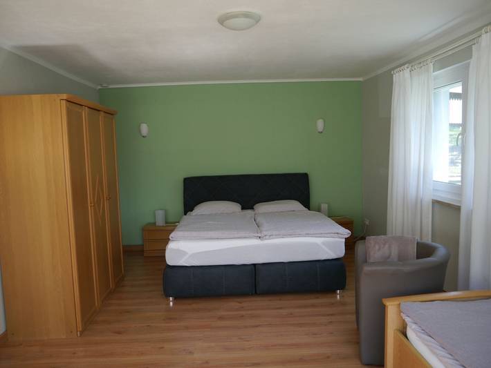 Ferienwohnung für 4 Personen, mit Terrasse und Garten in Bad Pyrmont - 3