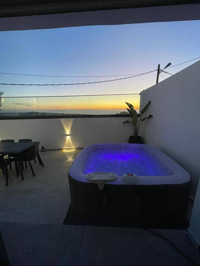 Villa pour 7 personnes, avec piscine ainsi que jacuzzi et balcon à Tanger - 2