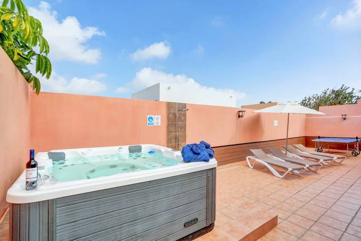 Villa Malva: Privater Whirlpool, Tischtennis & Entspannung in Corralejo in Tamaragua, La Oliva