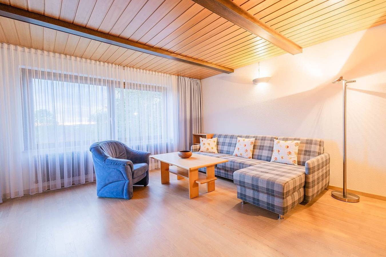 Ganze Wohnung, 2-Zimmer-Apartment (Typ 3) in Immenstaad am Bodensee, Region Bodensee-Oberschwaben