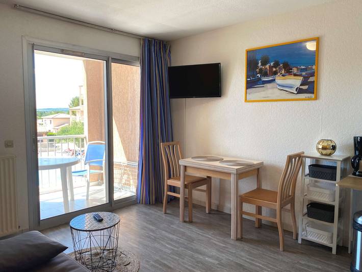 Gîte pour 2 personnes, avec terrasse et piscine à Balaruc-les-Bains - 2