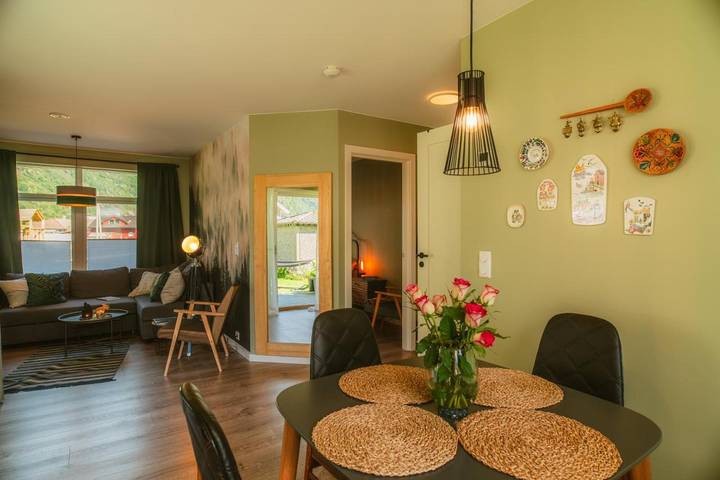 Ferienwohnung für 4 Personen, mit Terrasse und Ausblick sowie Sauna und Garten, mit Haustier - 1