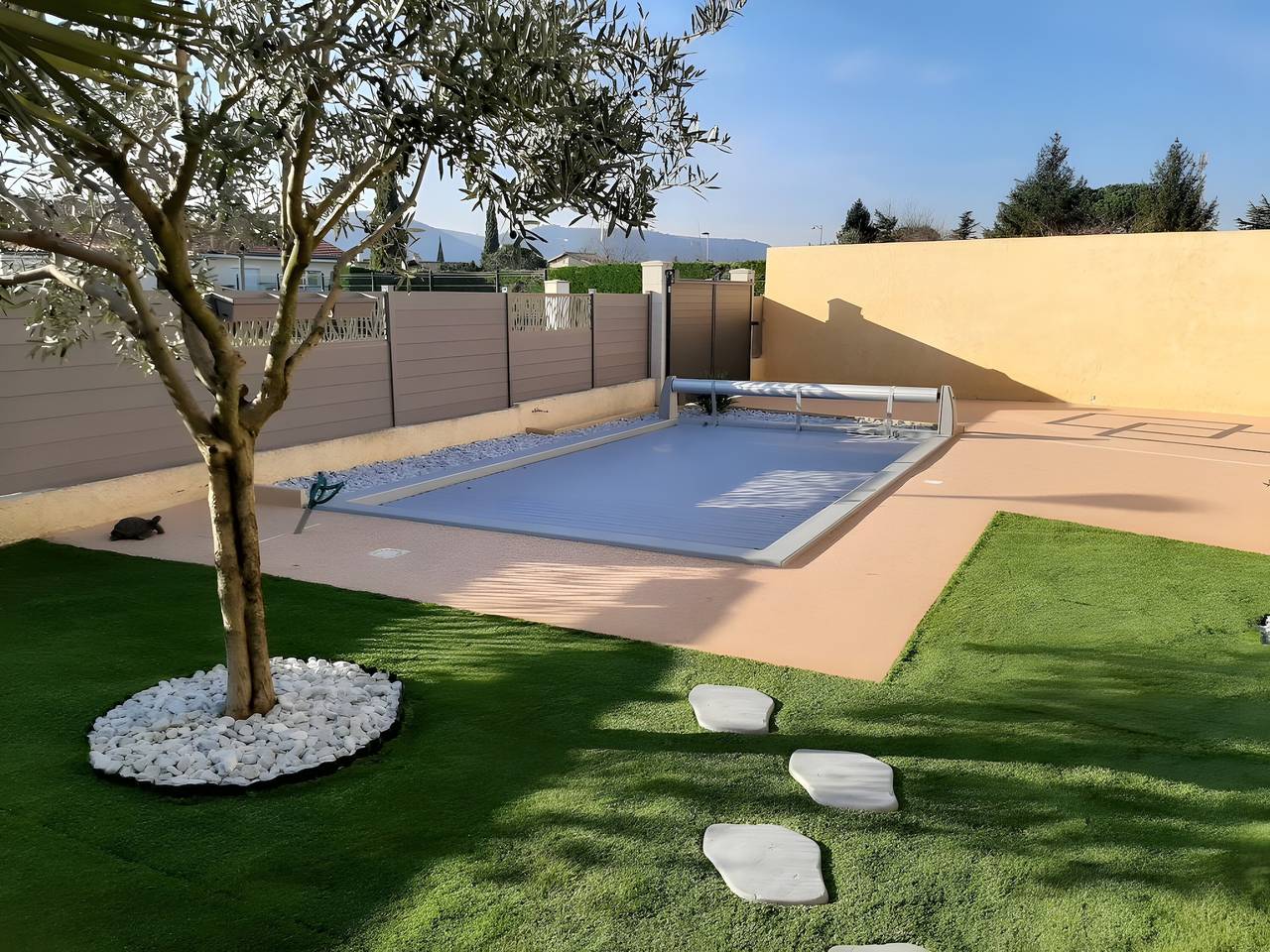 Gîte avec spa privatif et piscine in Pont-de-l'Isère, Région de Valence