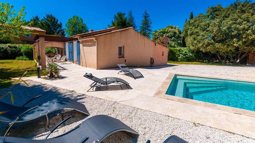 Location de vacances pour 6 personnes, avec jardin et piscine à Néoules - 3