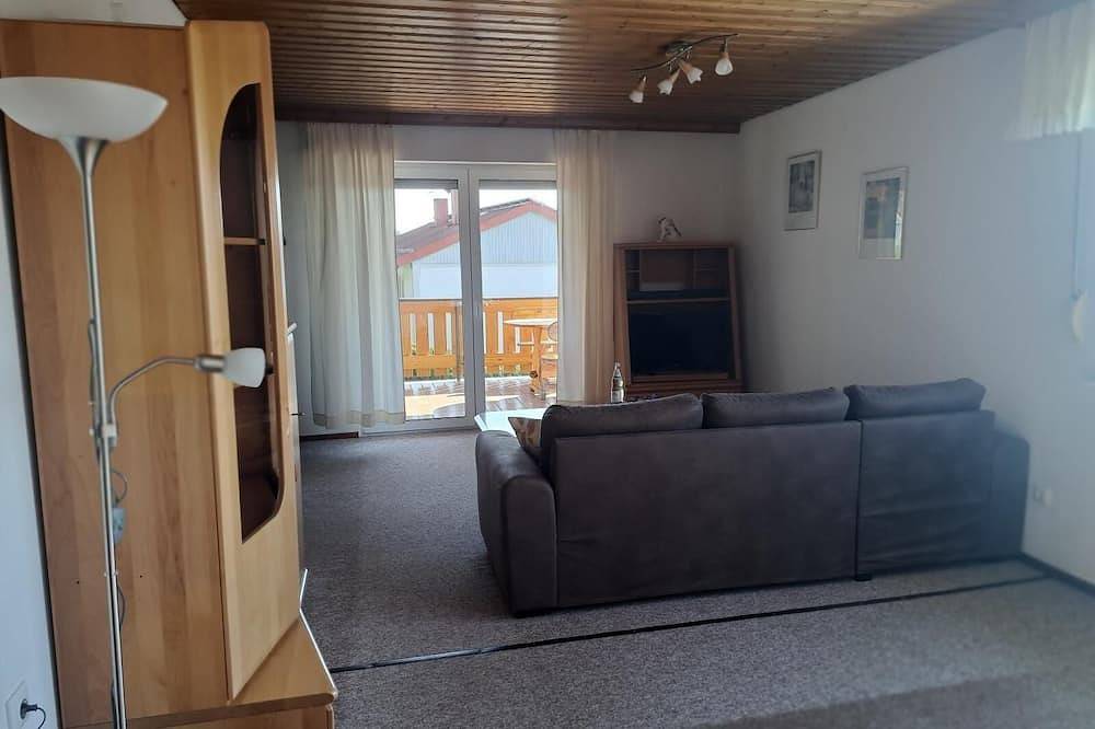Ganze Wohnung, Gemütliche Ferienwohnung in ruhiger Lage mit Terrasse und herrlicher Aussicht in Eppenschlag, Ostbayern