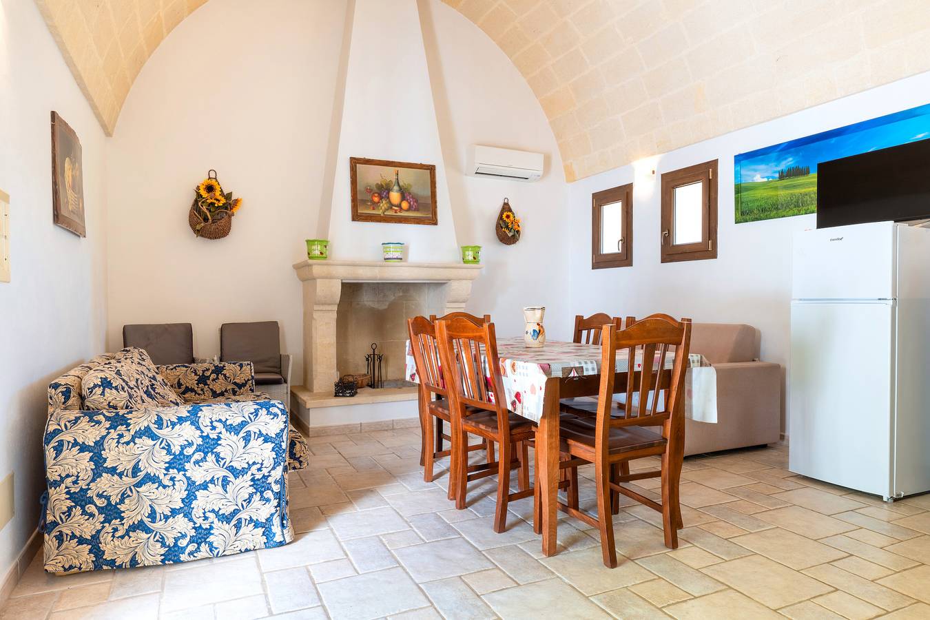 Ferienhaus 'Trullo Giovanni' mit privatem Garten, Wlan und Klimaanlage in San Michele Salentino, Salento