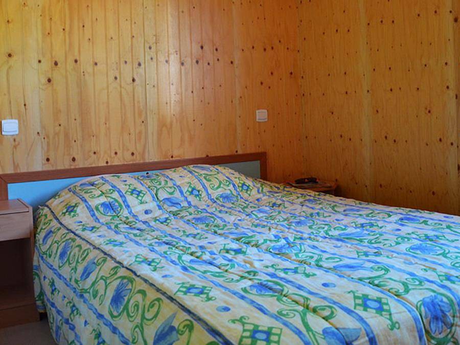 Camping Paradis Les Gorges du Haut Bugey - Chalet 4 persons - Eco 2 bedrooms in Matafelon-Granges, Nantua
