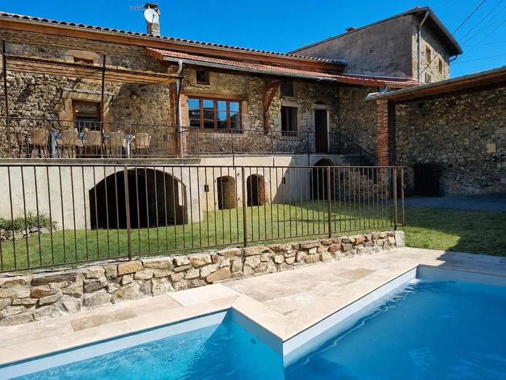 Location de vacances pour 14 personnes, avec Balcon et Terrasse ainsi que Jardin et Piscine dans Maclas - 4