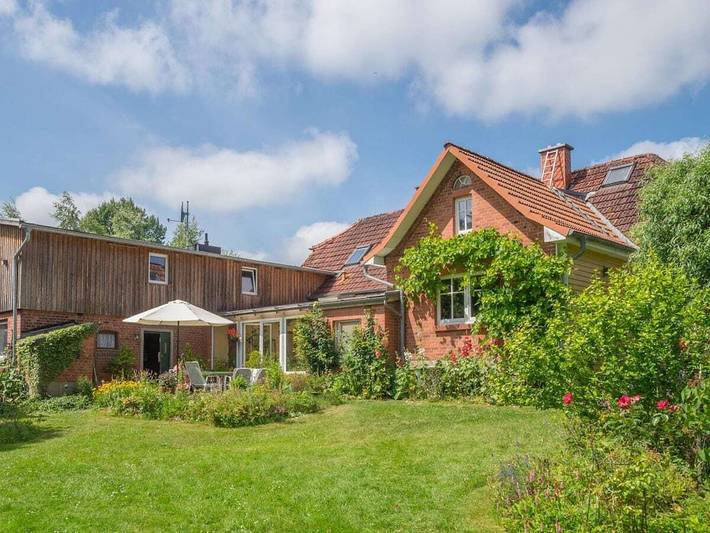 Ferienhaus für 16 Personen, mit Terrasse und Garten in Pönitz am See - 2