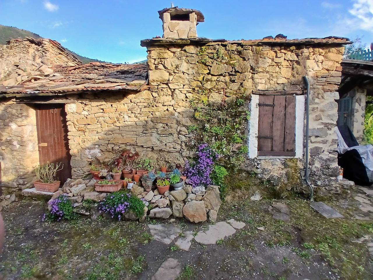 Cozy Cottage Retreat in Berzi in Baiardo, Alpi Liguri