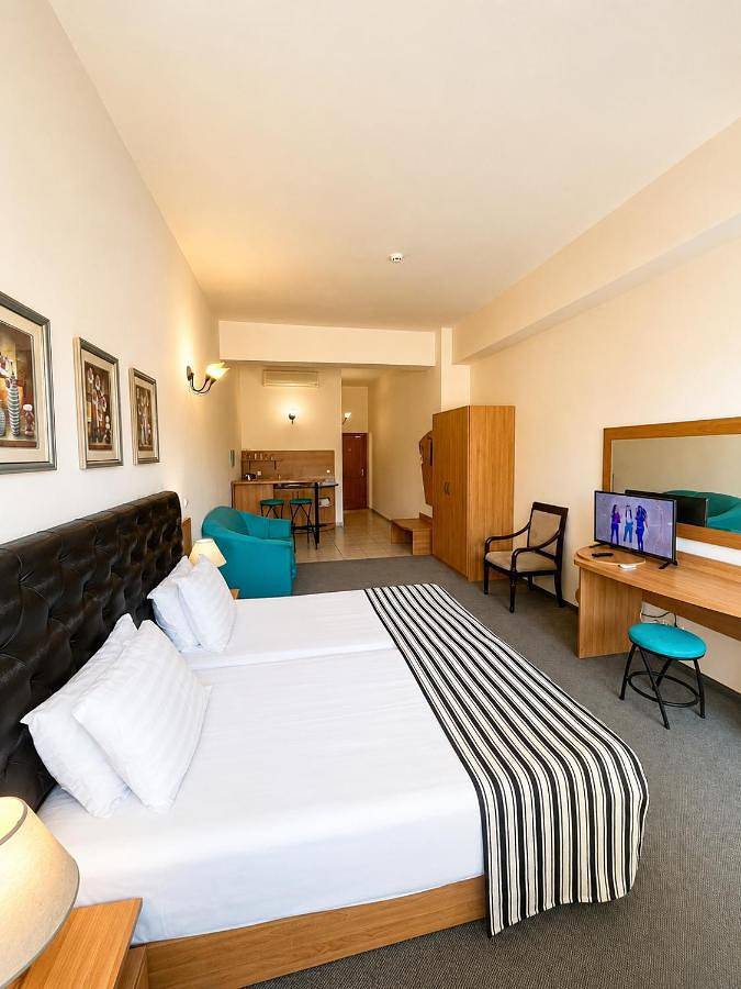 Lotus Family Hotel - Free Parking in Slantchev Briag, Bourgas (oblast)