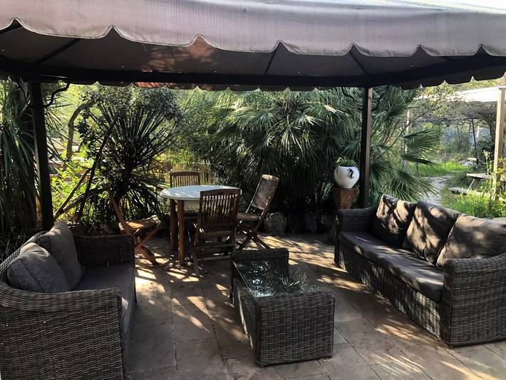 Mobil home pour 4 personnes, avec terrasse ainsi que piscine et vue, animaux acceptés à Galéria